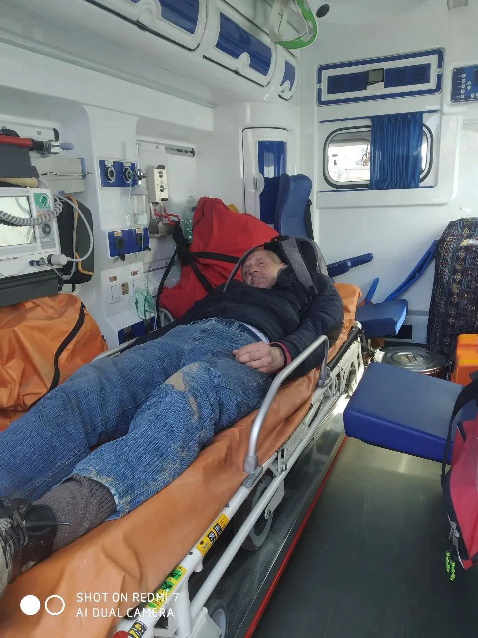 Перевезення та супровід людини